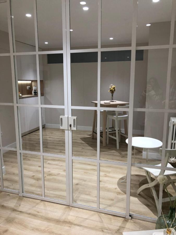 Pension La Castellana Logroño Esterno foto