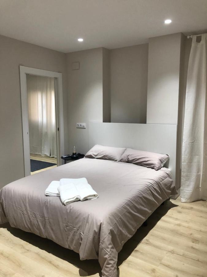 Pension La Castellana Logroño Esterno foto